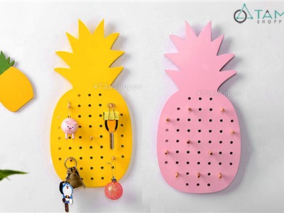 Bảng gỗ đục lỗ treo tường kèm 10 chốt hình ltrái thơm W-BGĐL-04